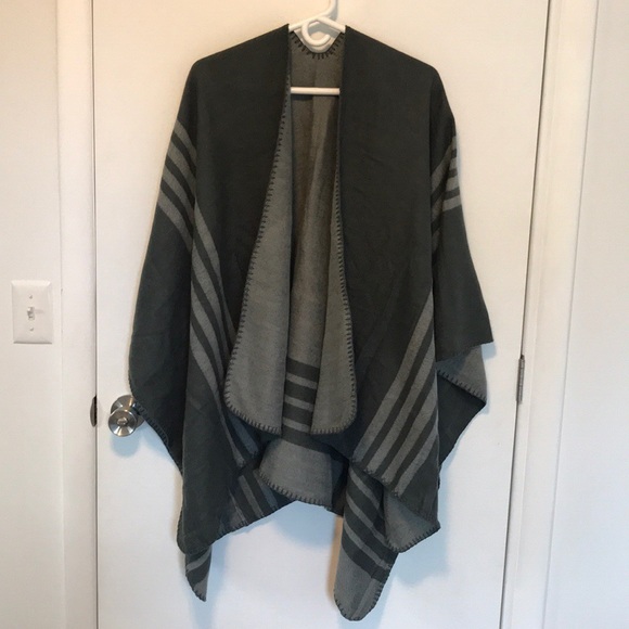 BB Dakota Sweaters - BBDakota Reversible Poncho One Size